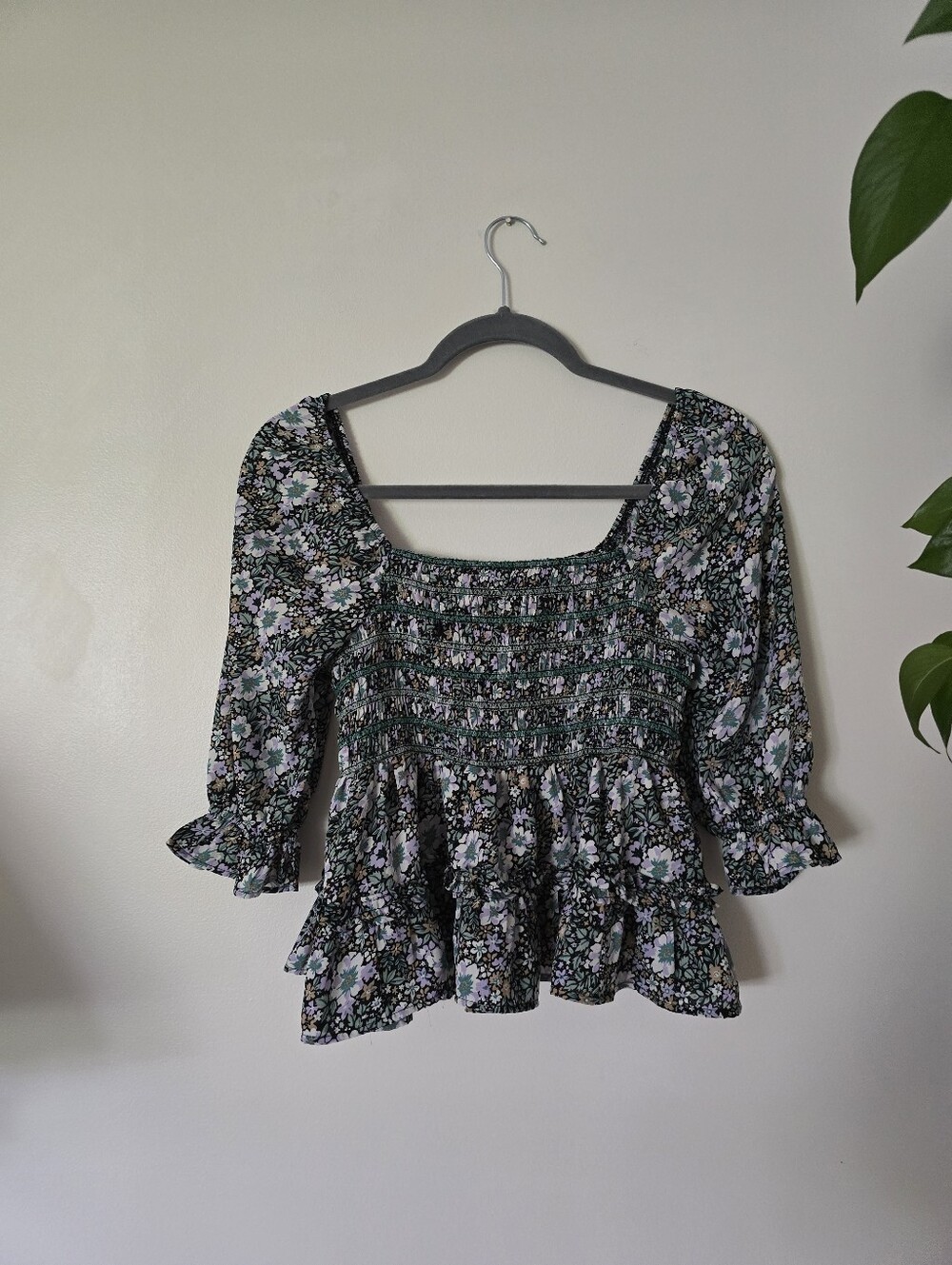 American Eagle Floral Peplum Puff Sleeves Blouse Size XSmall XS Top
